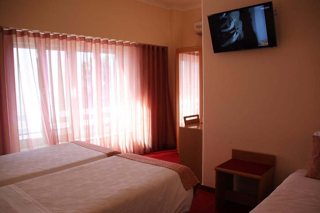 Hotel Quasar Pedroucos  Eksteriør bilde