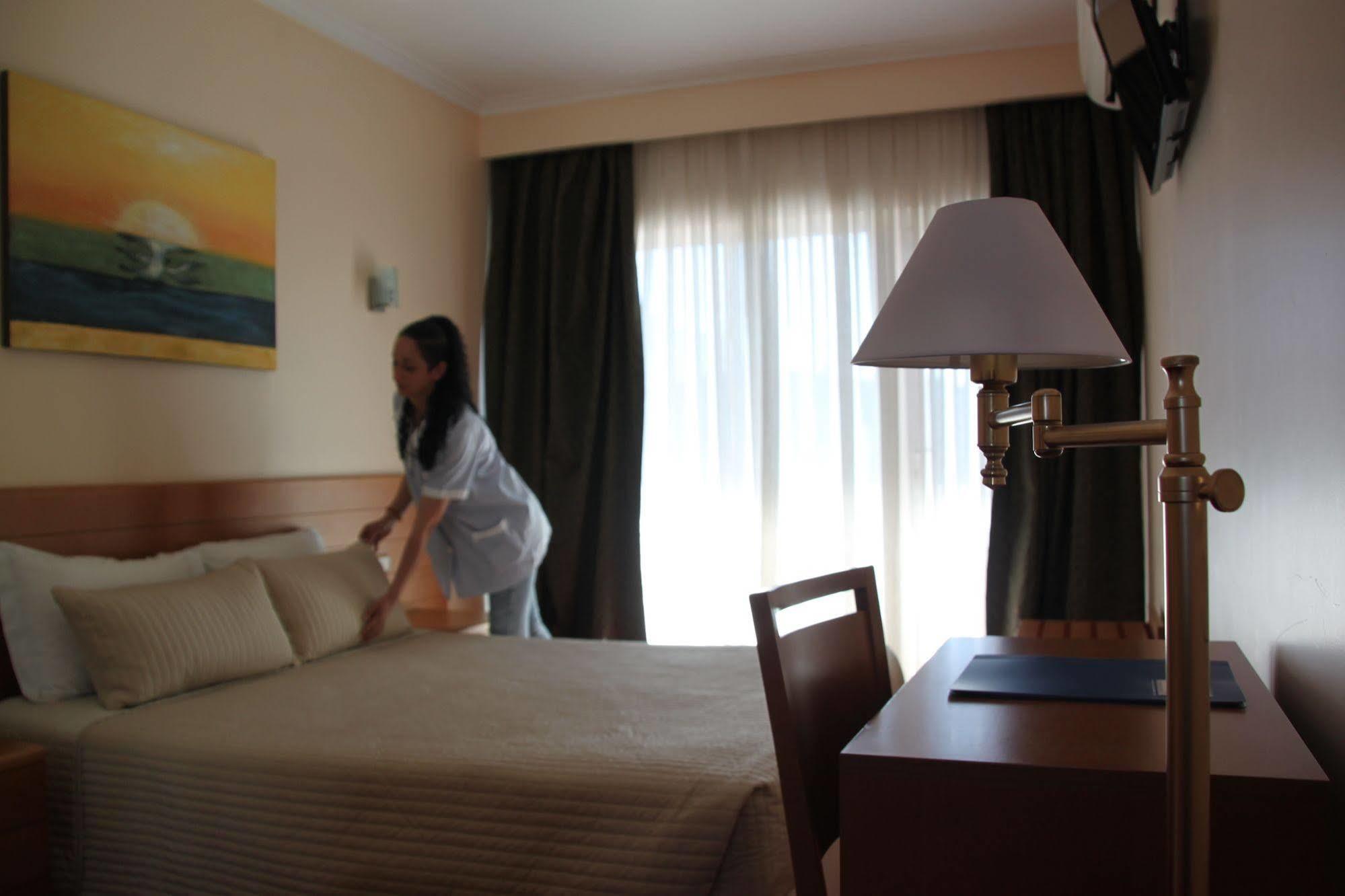 Hotel Quasar Pedroucos  Eksteriør bilde